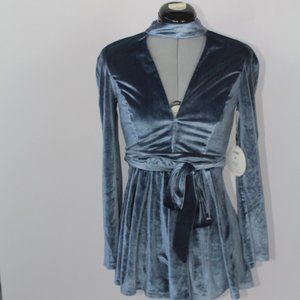 NWT - Kiss The Sky Zip Up Velvet Blue Romper - XS